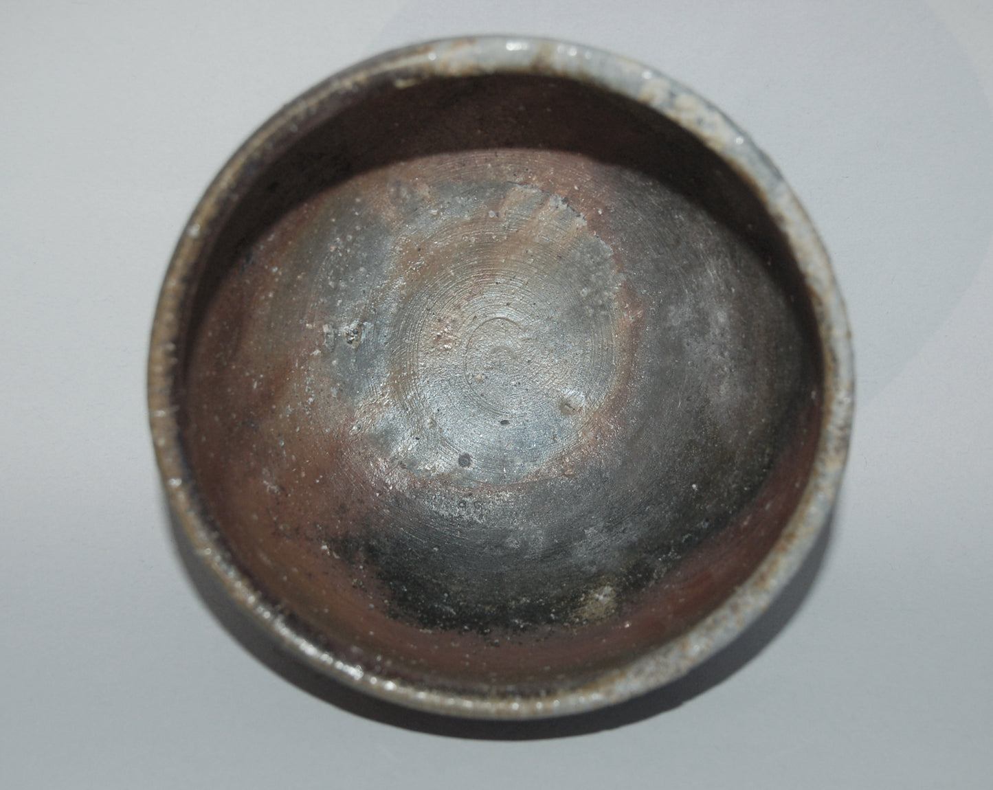 Chawan tea bowl for matcha, Bizen ware, stoneware with kumadori, ash, Japan