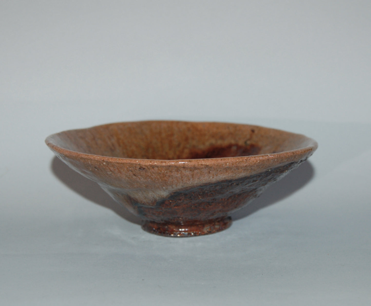 Summer chawan tea bowl, ceramic with brown glaze, Ohi Chozaemon, Japan