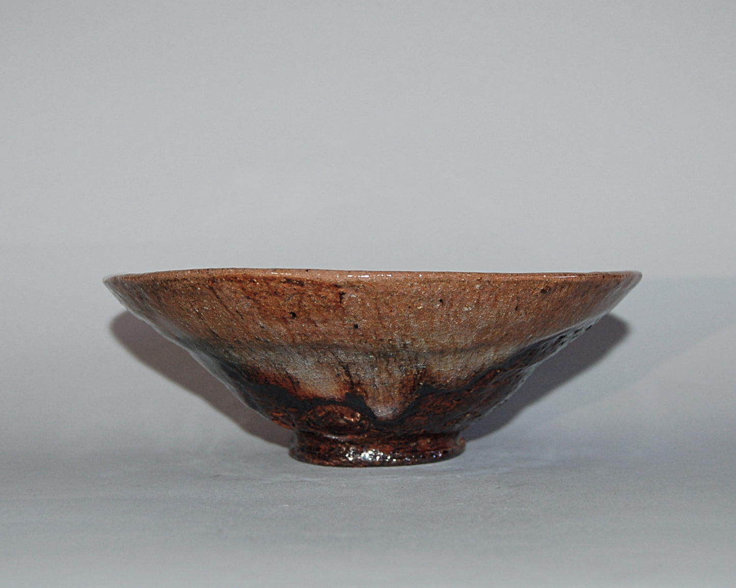 Summer chawan tea bowl, ceramic with brown glaze, Ohi Chozaemon, Japan