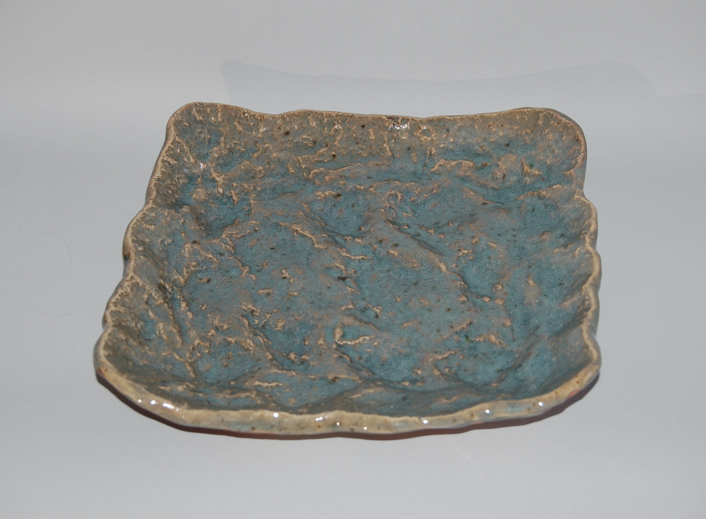 Square platter, stoneware with gray-blue glaze, uneven surface, by Hamanaka Gesson, Hagi, Japan