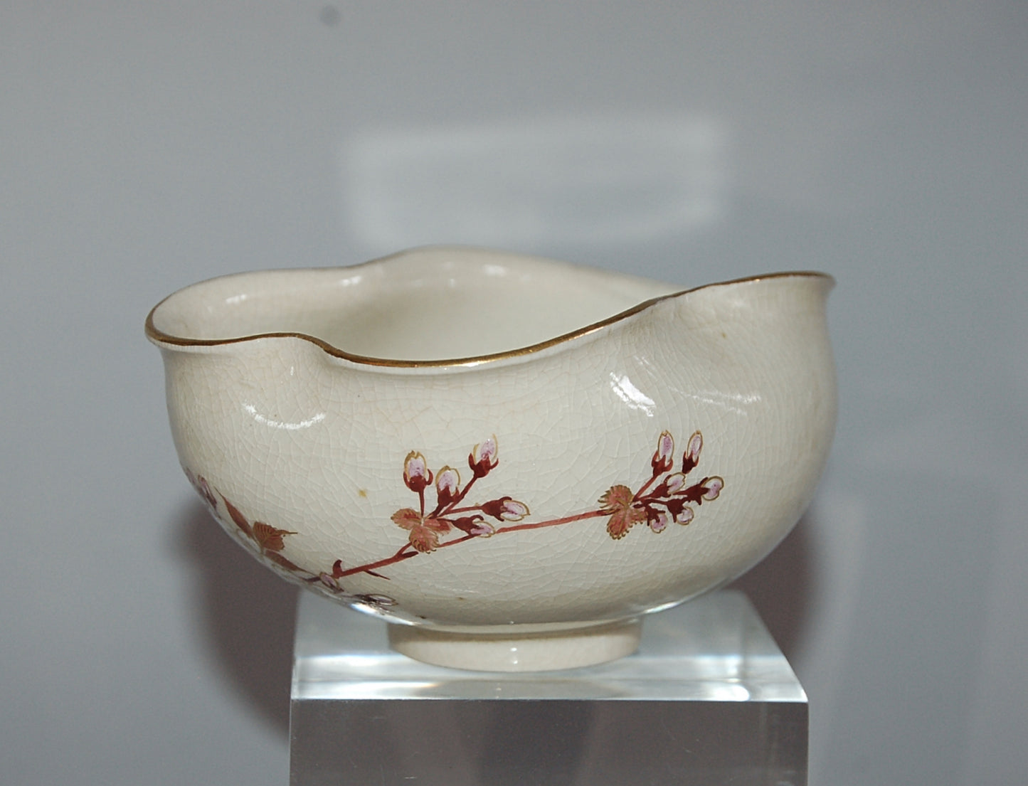 Small yuzamashi water cooler, décor of cherry blossoms, Satsuma ware, antique, Japan