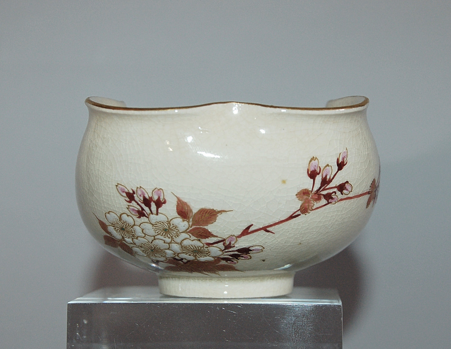 Small yuzamashi water cooler, décor of cherry blossoms, Satsuma ware, antique, Japan