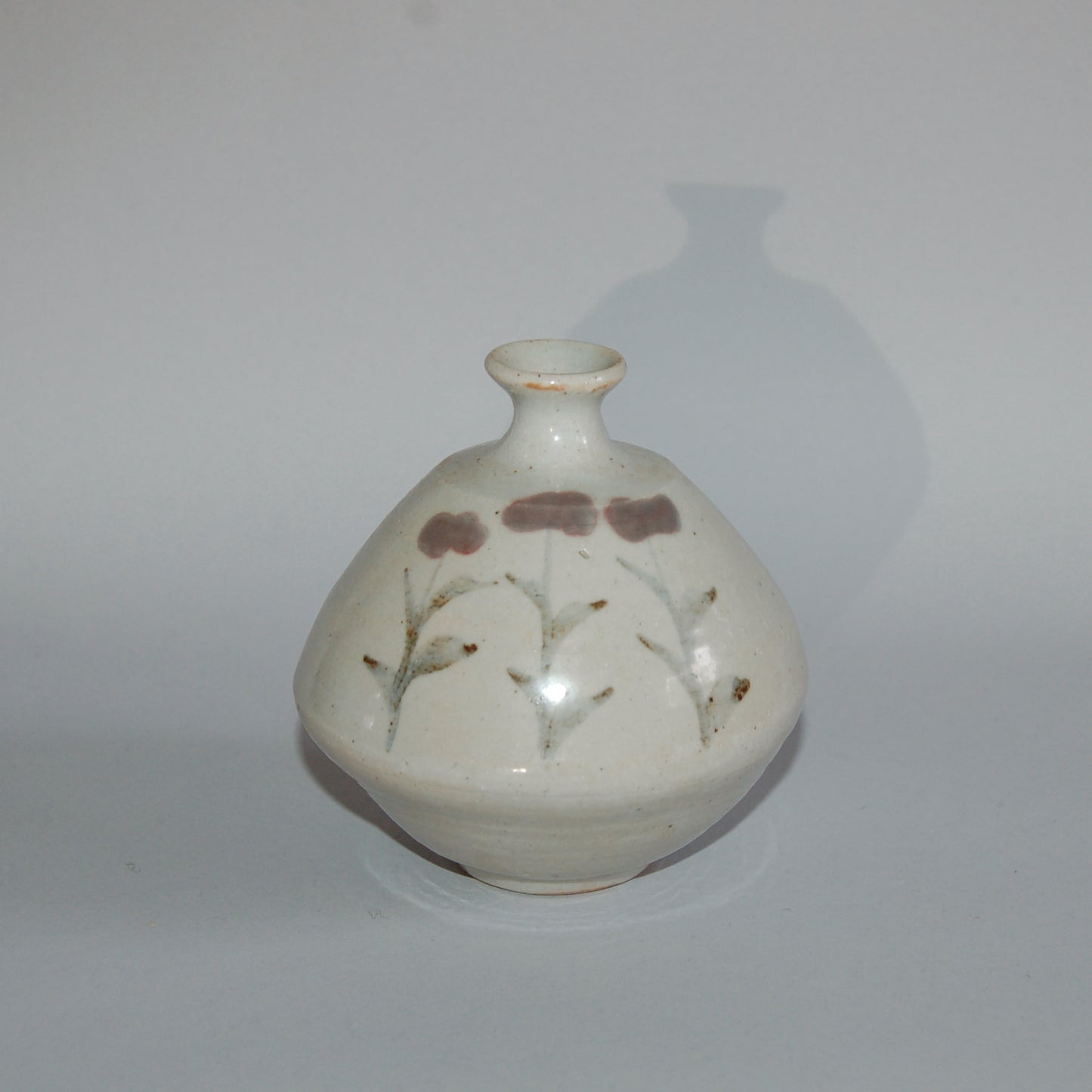 Small stoneware vase, underglaze red and brown flowers, by Kato Kiyonobu, vintage, Japan