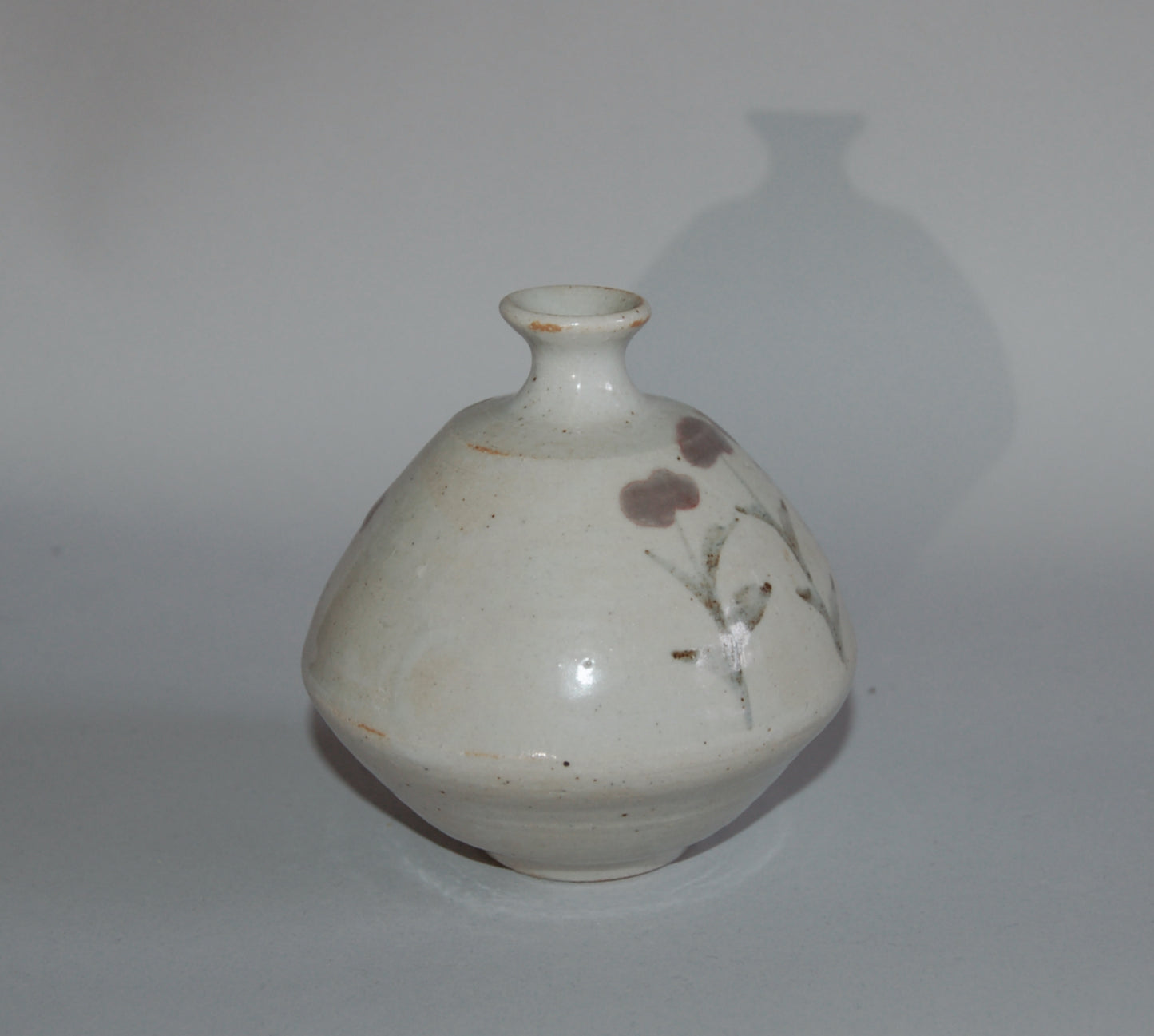 Small stoneware vase, underglaze red and brown flowers, by Kato Kiyonobu, vintage, Japan