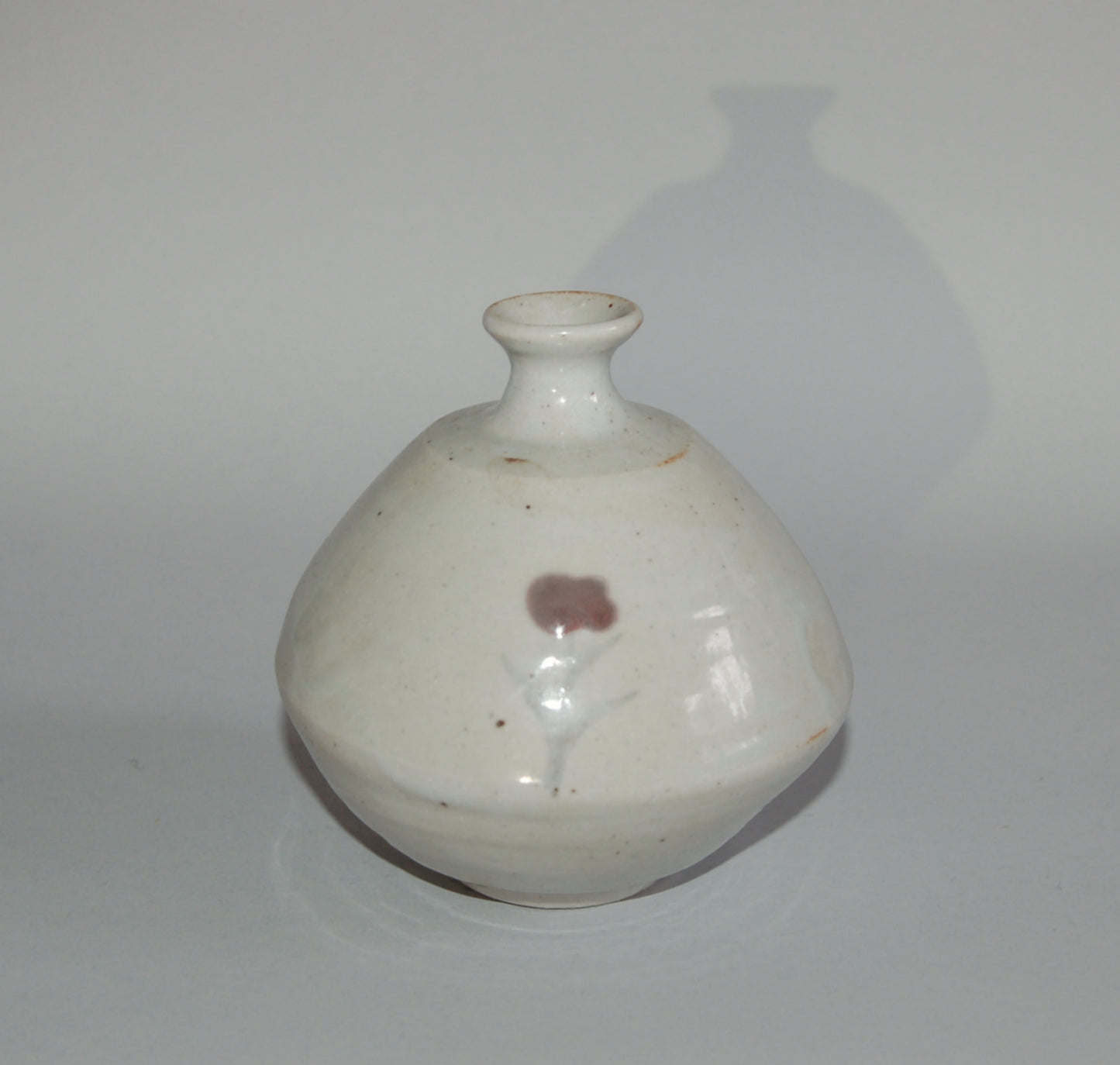 Small stoneware vase, underglaze red and brown flowers, by Kato Kiyonobu, vintage, Japan