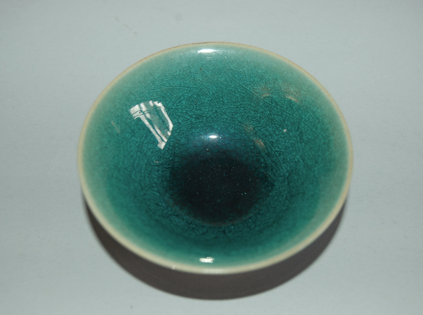 Conical sakazuki sake cup, fine stoneware, emerald green crackled glaze, Tosen, Kyo ware, Japan