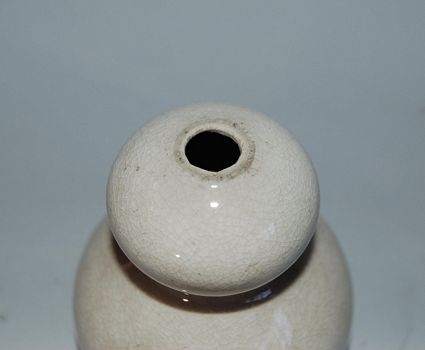 Small double gourd flacon, perhaps for tobacco, glazed ceramic, Satsuma ware, Japan