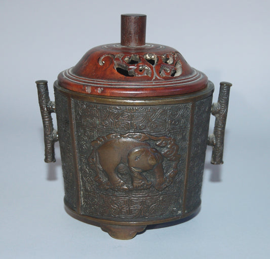 Antique bronze koro incense burner, elephant and baku, Murata Seimin, Japan