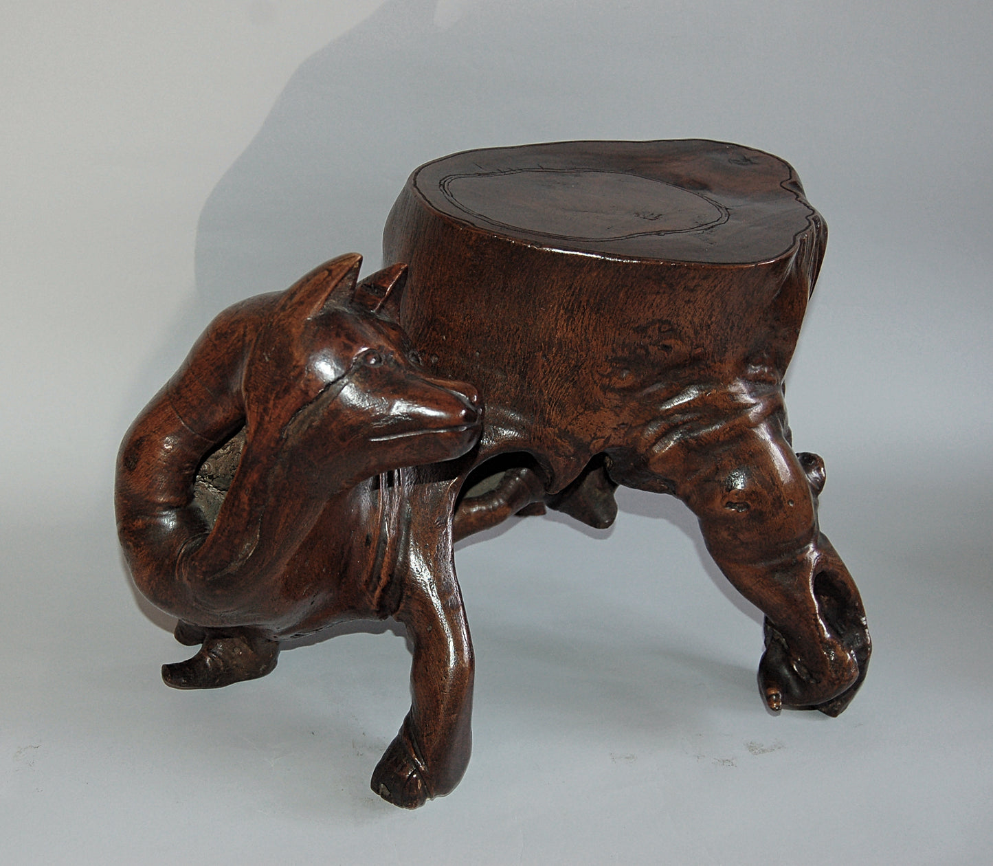 Root wood sculpture, fox looking back, stool or stand, mingei, Japan