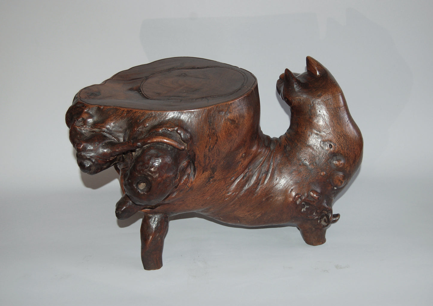 Root wood sculpture, fox looking back, stool or stand, mingei, Japan