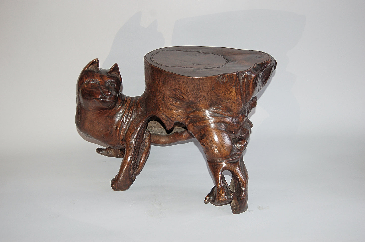 Root wood sculpture, fox looking back, stool or stand, mingei, Japan