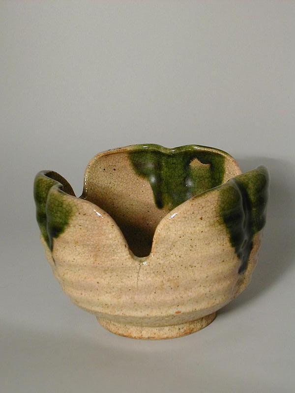 Antique gingko leaf-shaped stoneware serving bowl, mukozuke, Oribe ware, Seto, Japan