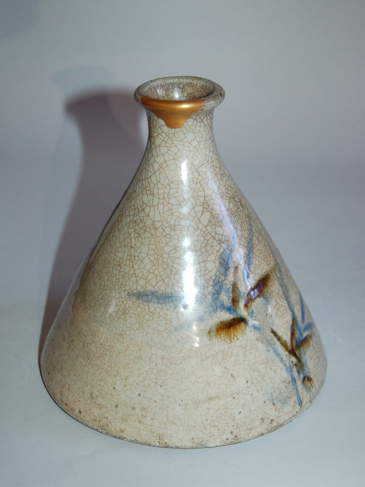 Ceramic tokkuri sake bottle with bamboo décor, Ofukei ware, kintsugi restauration, antique, Japan