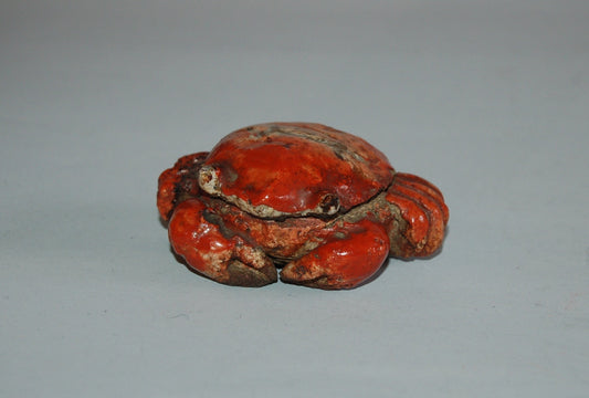 Kogo incense box, crawling crab, Raku stoneware, red, gold, white, green glazes, antique, Japan