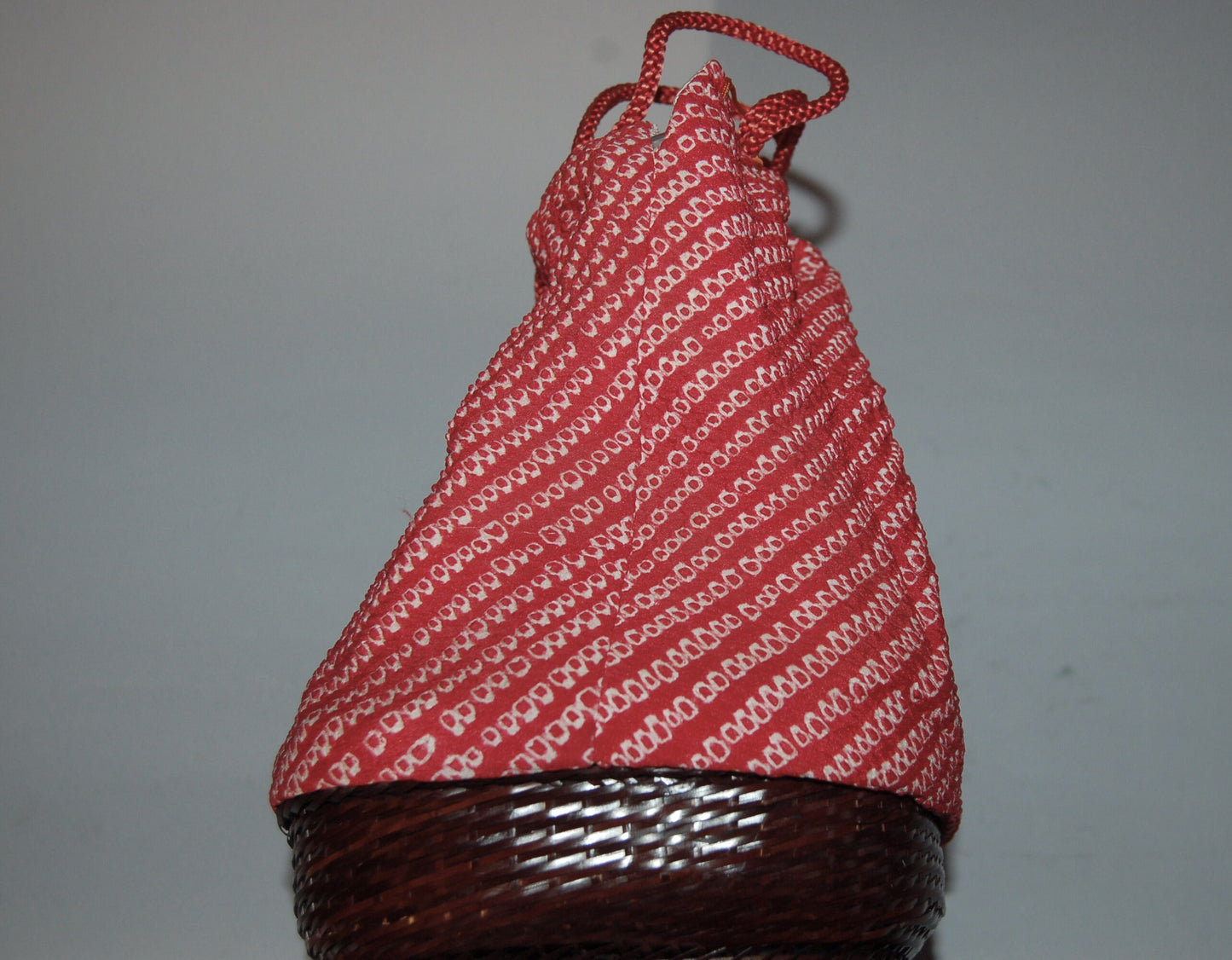 Shibori drawstring pouch, takekago, bamboo and synthetic silk, to be worn with kimono, Japan